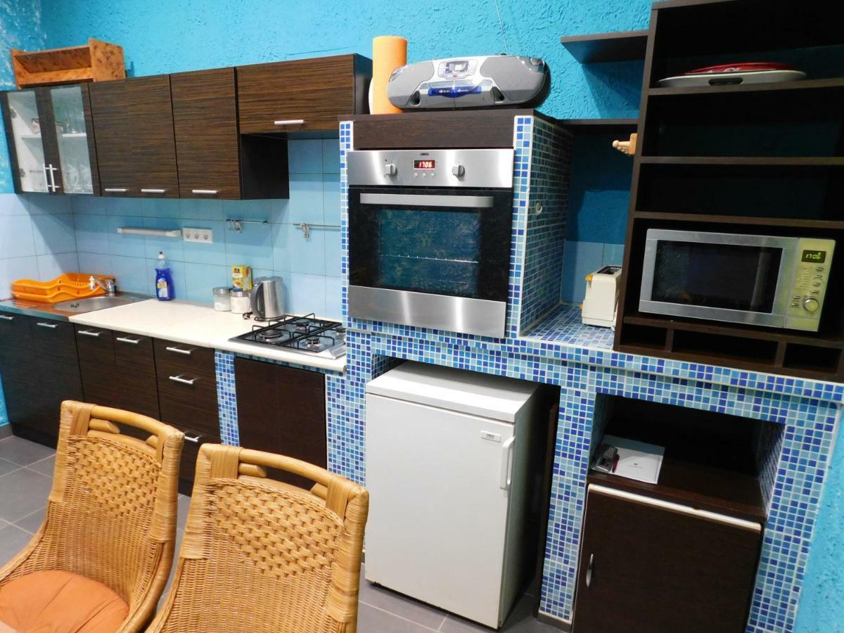 Koermend Lakas Apartment Luaran gambar