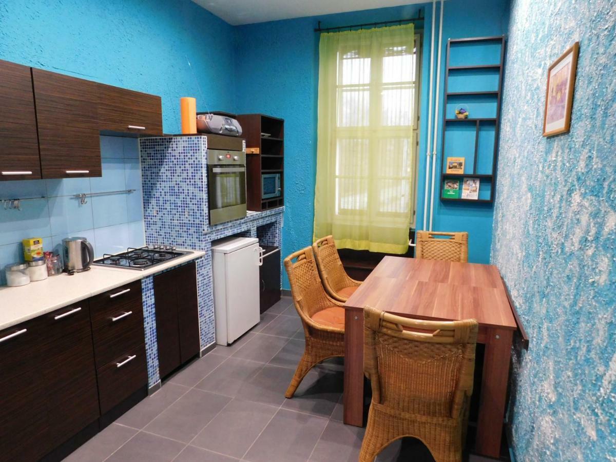 Koermend Lakas Apartment Luaran gambar